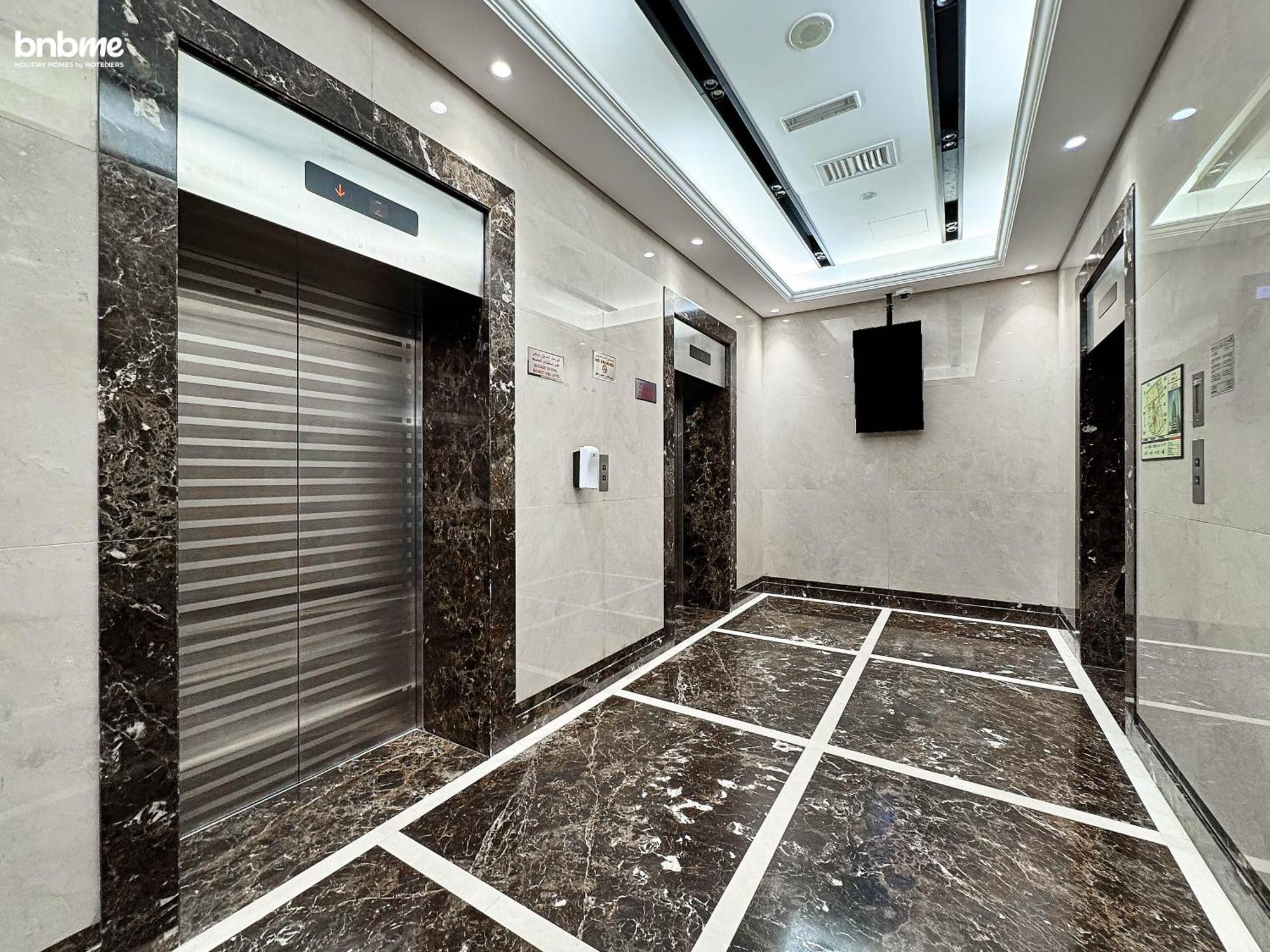 Bnbmehomes - Saba Tower ดูไบ ภายนอก รูปภาพ